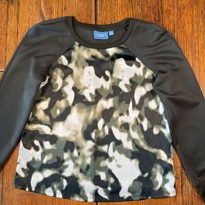 Simply Vera Wang Womens Army Green  Camouflage Longsleeve  Top Size M